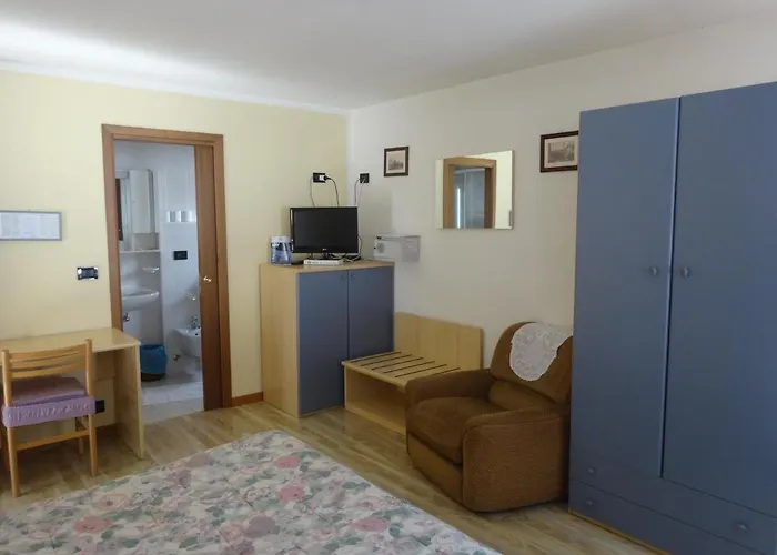Отель Genzianella 3*